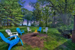 Larry's Lakefront Sleeps 14 with a Private Beach! - Image 5