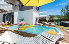 Pet Friendly Home In Tinj - Image 5