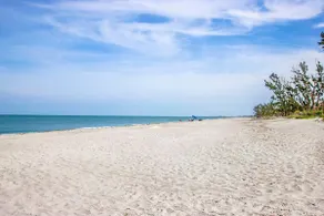 18 Sunset Captiva 2 BR / 2 BA House w/ King Bed - Image 3