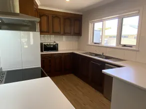 The 19th Green - Located near the golf course! Pet Friendly - Outside Only - Image 3