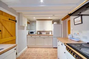 3 Bed in Brinton oc-2061 - Image 5