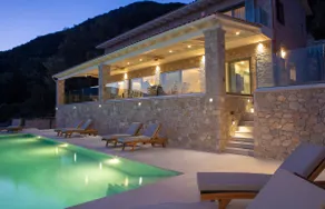 Elegant stone-built Villa, with heated pool and amazing view - Image 5