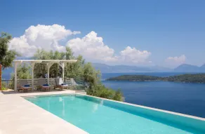 Elegant stone-built Villa, with heated pool and amazing view - Image 2
