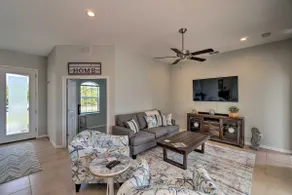 Port Charlotte Canalfront Home w/ Pool & Dry Bar! - Image 4