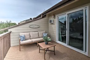 Lakefront Resort Living: Pool, Golf, Tennis & More - Image 2