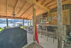 Kayaks, Dock: Waterfront Escape on Lake Hamilton! - Image 2