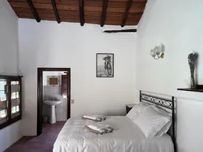 Casale Rustico con Piscina Privata e Ampio Parco - Image 4