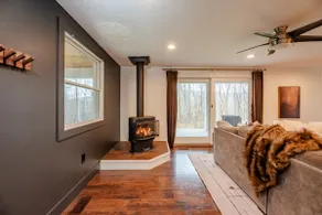 The Johnson Chalet in Bristol/Canandaigua*HOT TUB* - Image 4