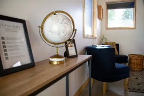 ADU | Stylish Guesthouse | Walk to Downtown! - Image 4