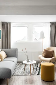 Large studio for three with hotel-level services - Image 2
