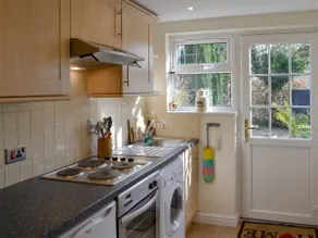 Chesterton Cottage - Image 3