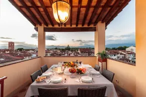 The Park View 4 Bedrooms Apartment with Terrace and Elevator inside the Walls of Lucca - Image 2