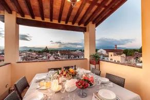 The Park View 4 Bedrooms Apartment with Terrace and Elevator inside the Walls of Lucca - Image 3