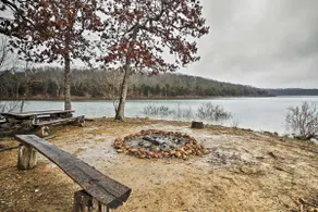Rustic Stockton Lake Cabin Half-Mile to Lake! - Image 3