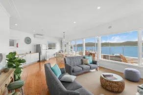 Barrenjoey Beach House - Image 5