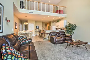 2 Pools! Group-Friendly Unit on Lake of the Ozarks - Image 4