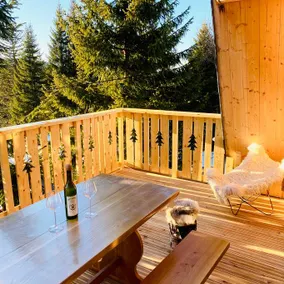 Unusual and cocooning, skis on your feet - Image 5