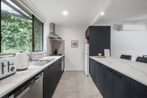 Tawny Rest, Coastal Beach House In Rye - Image 4
