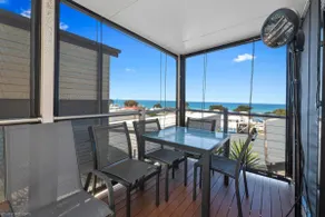BAY BLISS CABIN - set in a popular caravan park - Image 3