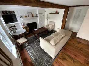 King Suite, fireplace, on 32 acres-Cider House 2 - Image 4