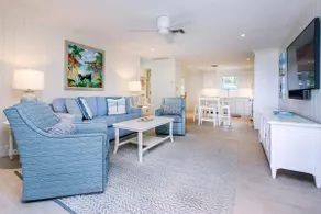 The Beach House Beachfront 2 Bedroom / 2 Bath Hou - Image 3