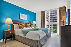 Relaxing Condo Hotel In The Grove, Free Parking - Image 2
