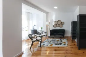 BEAUTIFUL APARTMENT IN CITY CENTRE - FAMILIES ONLY - Image 5