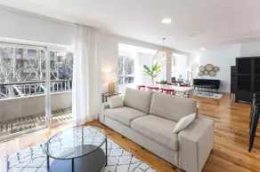 BEAUTIFUL APARTMENT IN CITY CENTRE - FAMILIES ONLY - Image 2