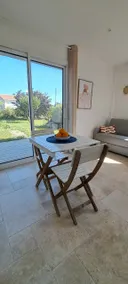 Cozy studio in a peaceful garden - Image 2
