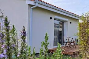 Cozy studio in a peaceful garden - Image 5