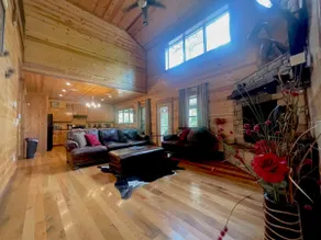Stylish 3-Bedroom Cabin in Hochatown - King Beds, - Image 3