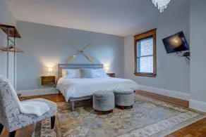 Romantic Getaway w/ King Bed in Historic Lunenburg - Image 5