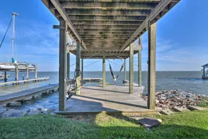 NY! Bayfront Island Home m / Grill & Fisher's Pier! - Image 2