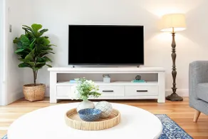 RIPPLES-hosted by:L'Abode Accommodation - Image 3