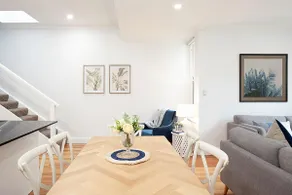 RIPPLES-hosted by:L'Abode Accommodation - Image 5