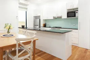 RIPPLES-hosted by:L'Abode Accommodation - Image 4