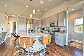 Peaceful Hill Country Hideaway w/ Pond Views - Image 2