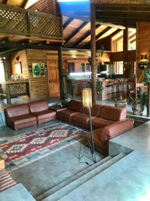 Country House with Pool, Hot Tub & Garden - Image 2