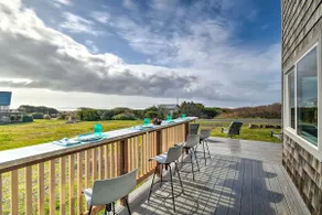 Coastal Retreat: Deck, Ocean Views + Walk to Beach - Image 2