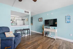 Rod and Reel | Pet Friendly, Views, Pool, Hot Tub - Image 4