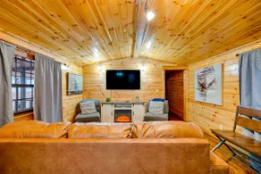 Broken Bow Abode w/ Hot Tub < 7 Mi to Lake! - Image 3