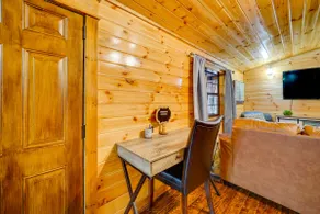 Broken Bow Abode w/ Hot Tub < 7 Mi to Lake! - Image 4