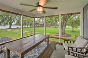 NY! Shawano Lake Getaway - Walk to Boat Launch! - Image 2