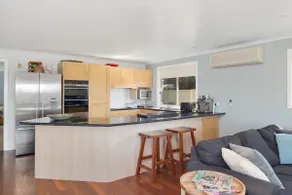 Surf188 - Image 3