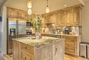 7 Mi to Ski: Waterfront Townhome in Frisco! - Image 4