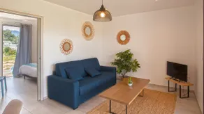 apart Levante shared swimming pool bbq - Image 5