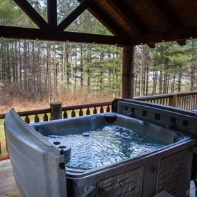 Modern Hocking Hills Log Home w/ Hot Tub & Firepit - Image 2