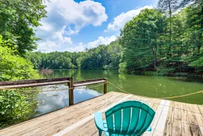 NEU! Family Lakeside Retreat mit Spielzimmer + Whirlpool! - Image 3