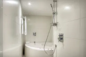 Lauria 1-bedroom apartment with Jacuzzi - Image 4