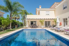 Endless Summer Luxury Villa - Image 3